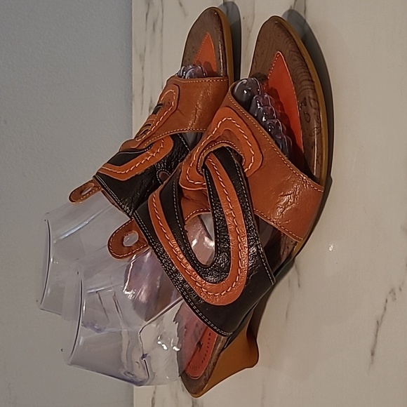 Think! Brown Burnt Orange Leather Sandals with Curved Straps EU 38 US 7.5 Boho - Picture 2 of 12